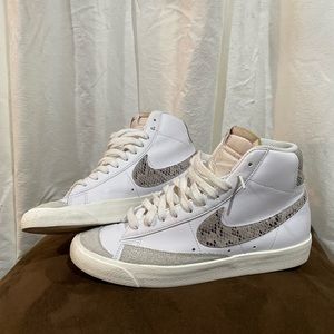Blazer Mid Vintage 'Snakeskin Swoosh' Size 8.5 **WORN**